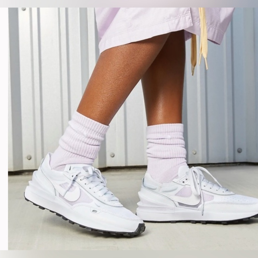 Nike waffle one white mesh sneakers activewear athleisure tennis shoes size 8 - Picture 1 of 10
